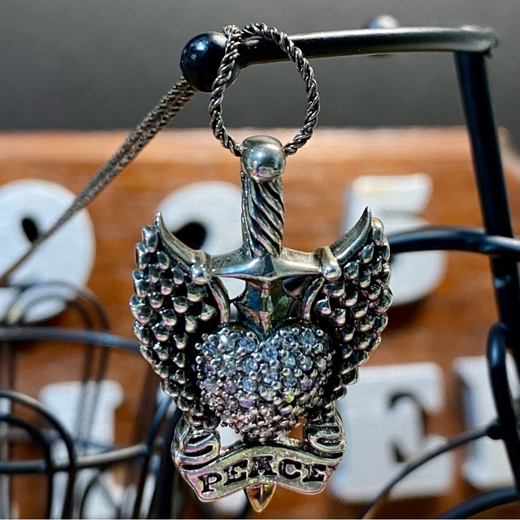 Artisan Handmade 925 Silver Necklace with Heart shape w/ wings & sword Locket - Picture 3 of 5